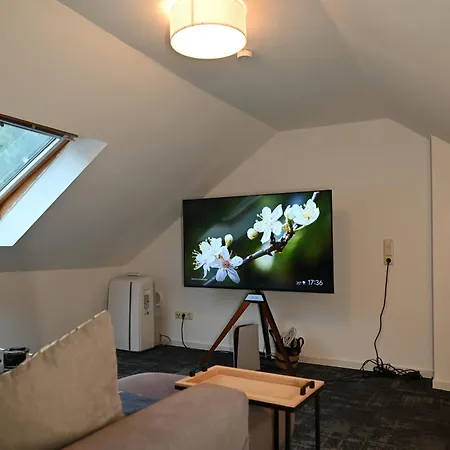 Apartment Stylish, Cozy, Close To Nature